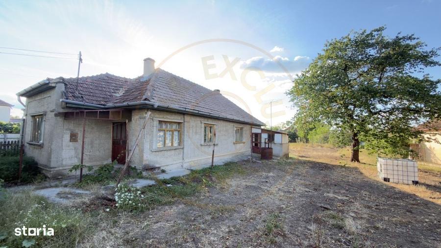 Casă cu 3 camere în Central