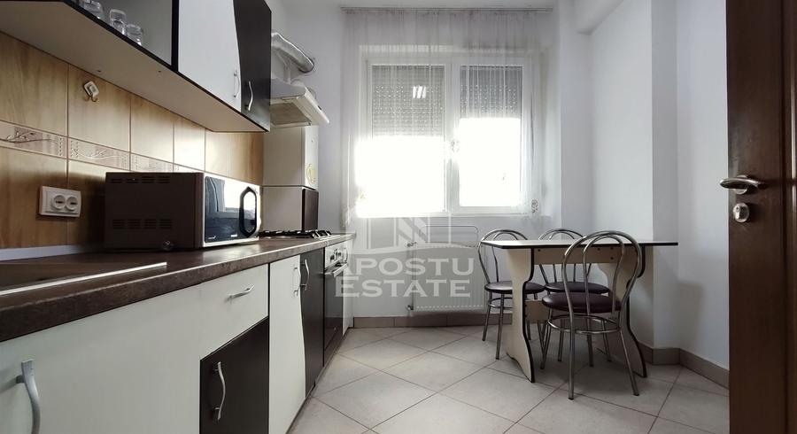 Apartament cu 2 camere semidecomandat, mobilat în UTA