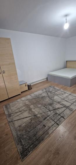 Apartament cu 2 camere decomandat în Nicolina