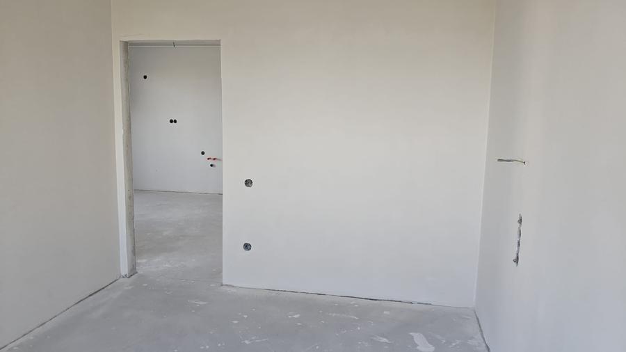 Apartament cu 3 camere semidecomandat în Apahida
