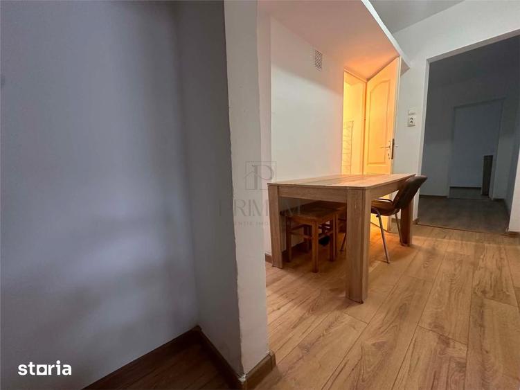 Apartament cu 2 camere semidecomandat în Fratelia