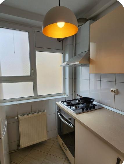 Apartament cu 2 camere decomandat în P-ța Universității