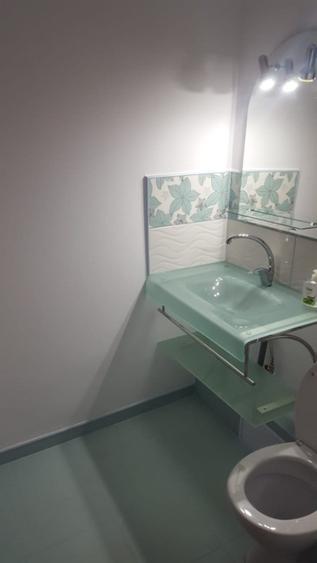 Apartament cu 3 camere decomandat în Județean