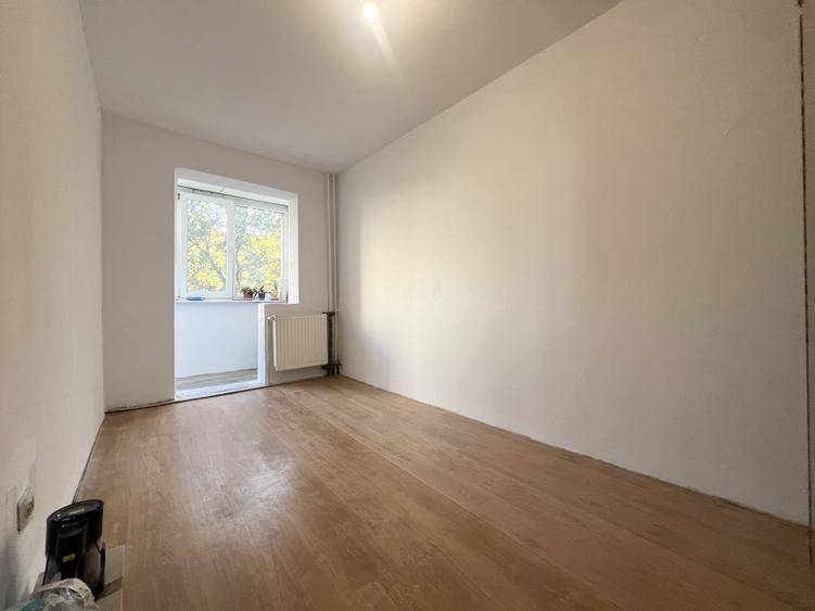 Apartament 3 camere, etaj 3, 51 mp utili, centrala proprie -zona Dacia - 5