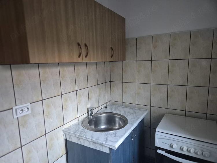 Garsonieră decomandată în Popa Șapcă
