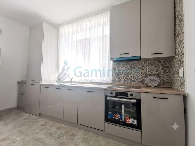 Apartament cu 2 camere semidecomandat, mobilat în Central