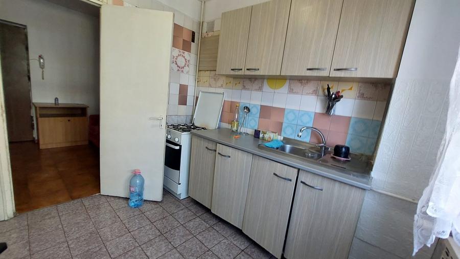 Apartament cu 2 camere semidecomandat în Veteranilor