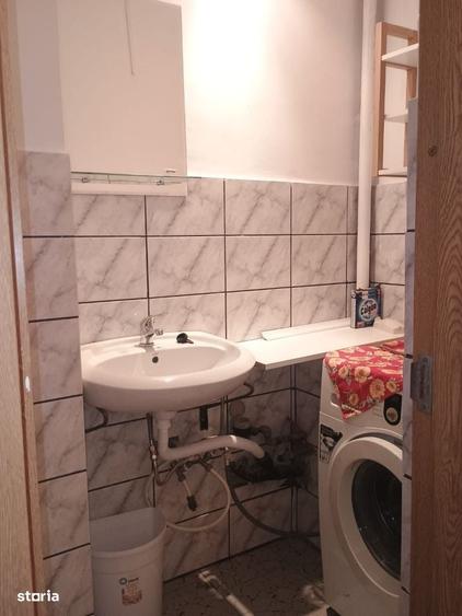 Apartament cu 3 camere decomandat în Patriei