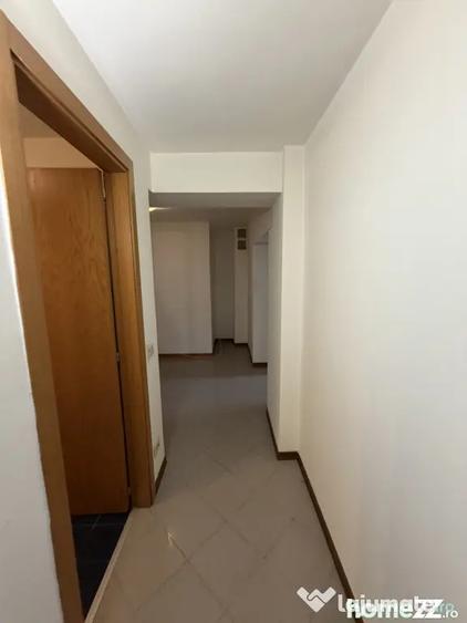 Apartament cu 3 camere decomandat, mobilat în Unirii