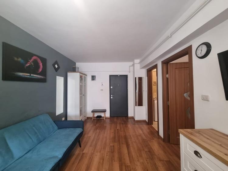 Apartament cu 2 camere semidecomandat, mobilat în Ștefan cel Mare