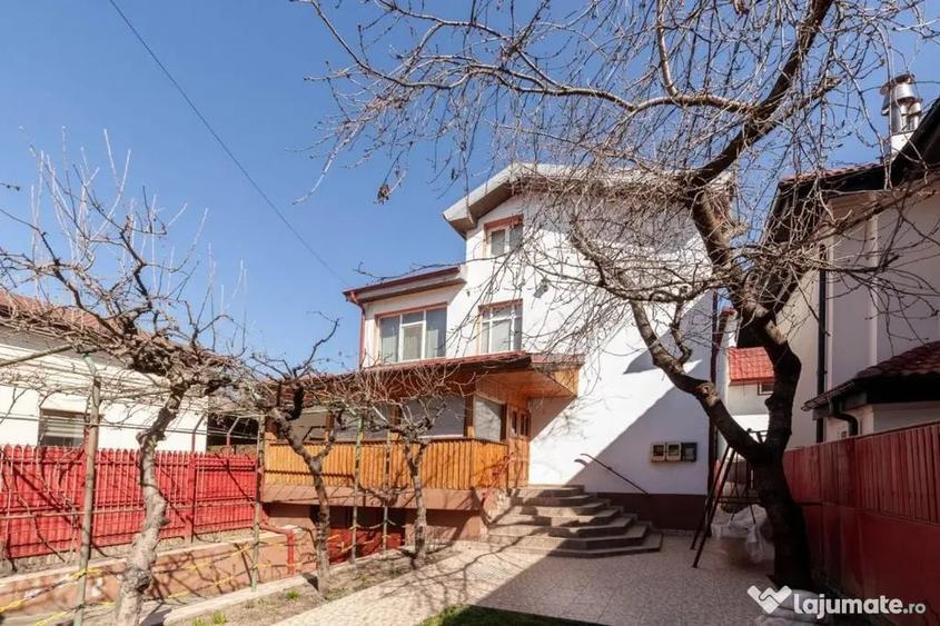 Casă cu 7 camere cu Teren 350 Mp în Exercițiu