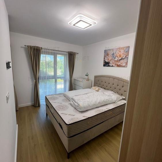 Apartament cu 3 camere decomandat, mobilat în P-ta Presei Libere