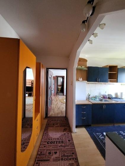 Apartament cu 2 camere semidecomandat, mobilat în Spitalul Județean