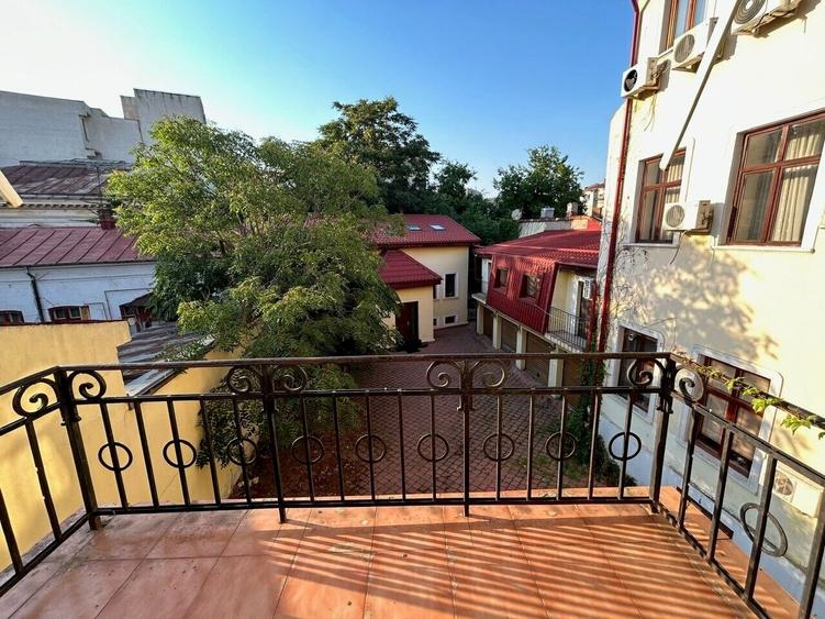Apartament cu 3 camere decomandat, mobilat în Universitate