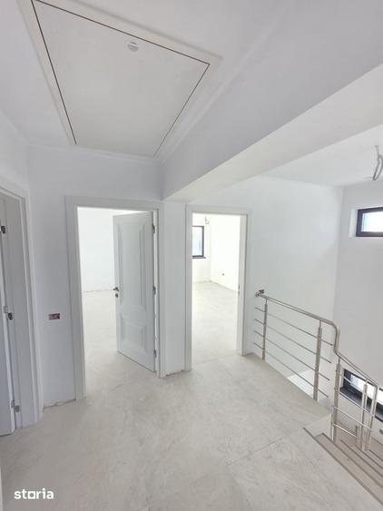 Casă cu 4 camere cu Teren 500 Mp în Central