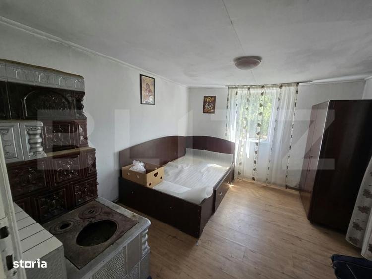 Casă cu 4 camere în Broșteni