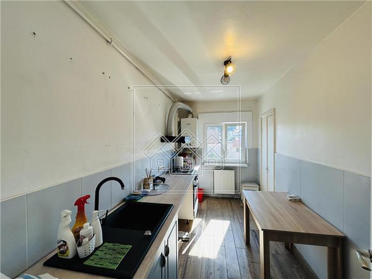 Apartament cu 2 camere decomandat în Ștrand