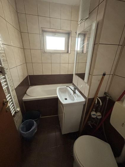 Apartament cu 2 camere semidecomandat în Cantemir