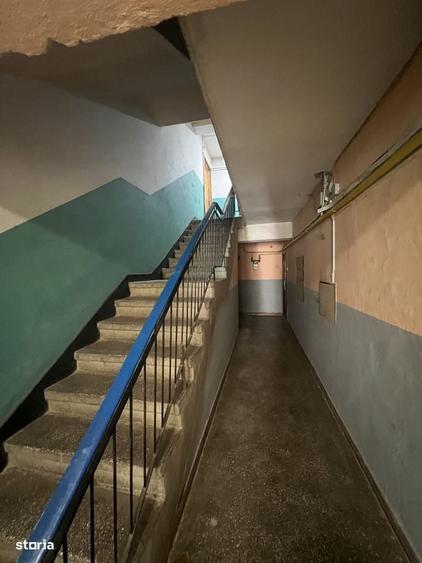 Apartament cu 3 camere decomandat în Botizului