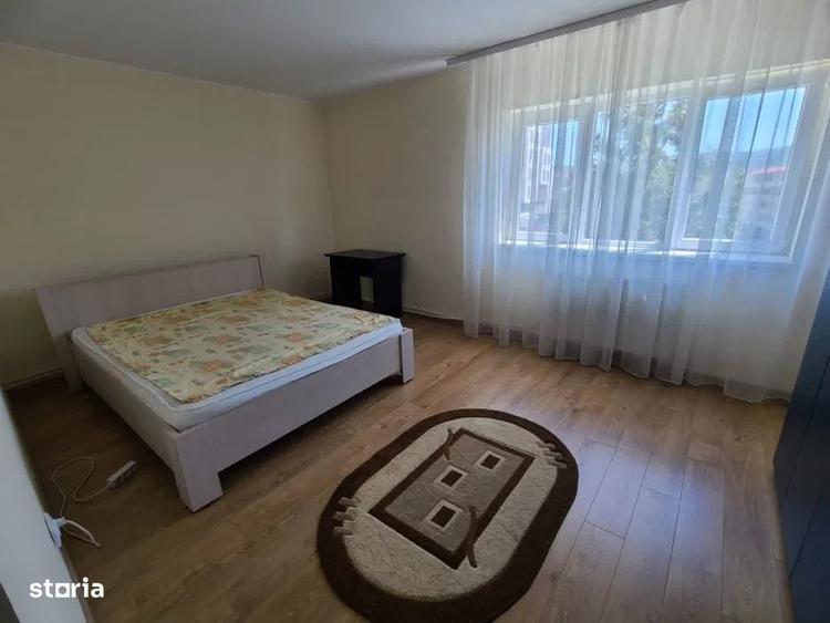 Apartament cu 2 camere decomandat în Zorilor