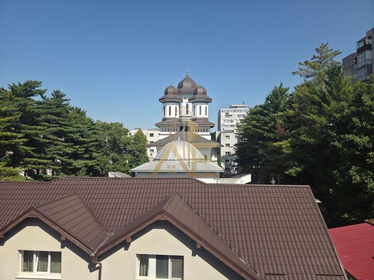 Apartament cu 2 camere nedecomandat, mobilat în Orizont