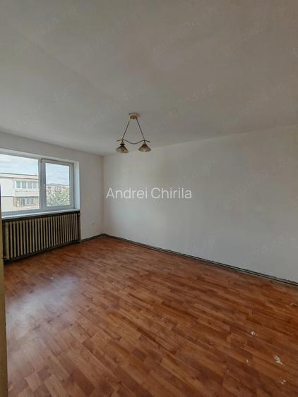 Apartament 2 camere decomandat, loc parcare cu copertina