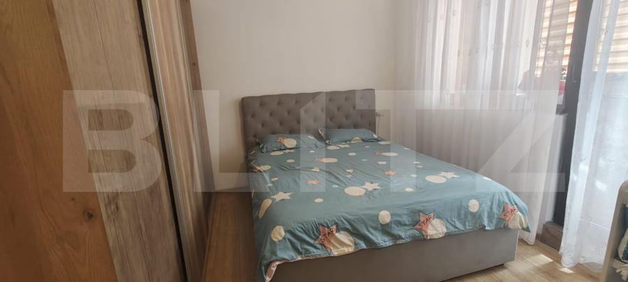 Apartament cu 3 camere semidecomandat, mobilat în Vest