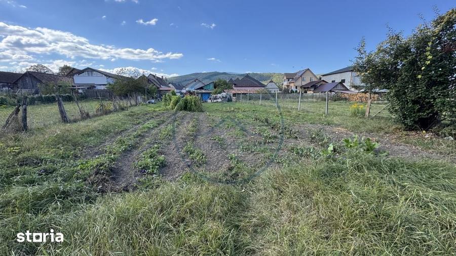 Casă cu 3 camere cu Teren 2678 Mp în Mărișelu