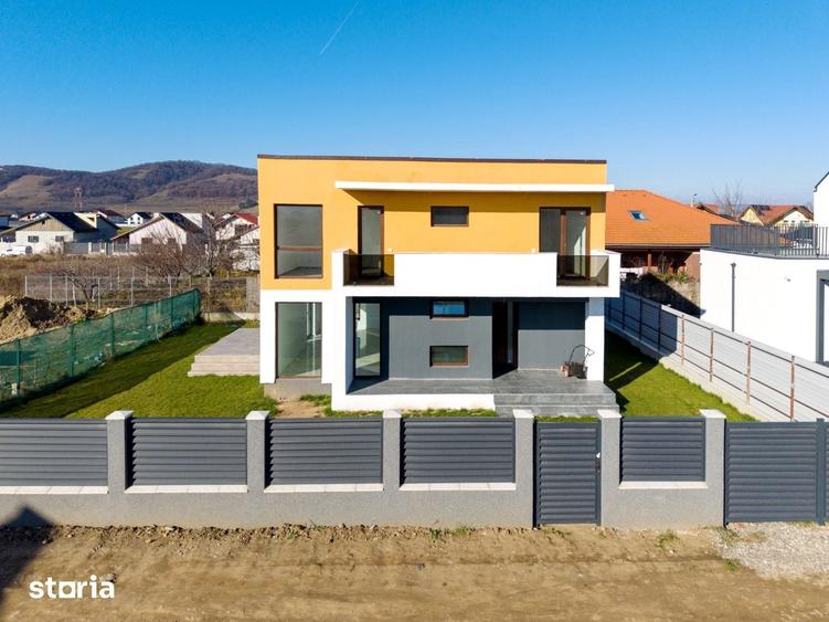 Casă cu 5 camere cu Teren 418 Mp în Hărman