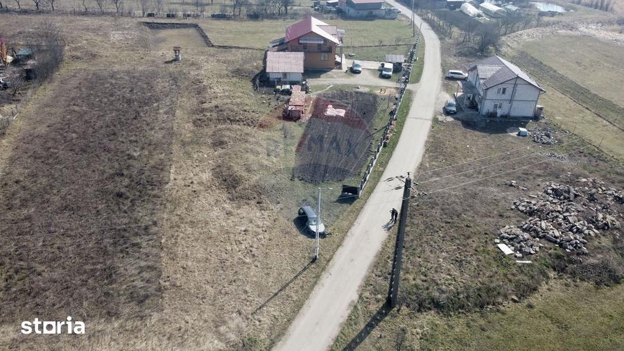 Teren de 3041 mp, în Aghireșu
