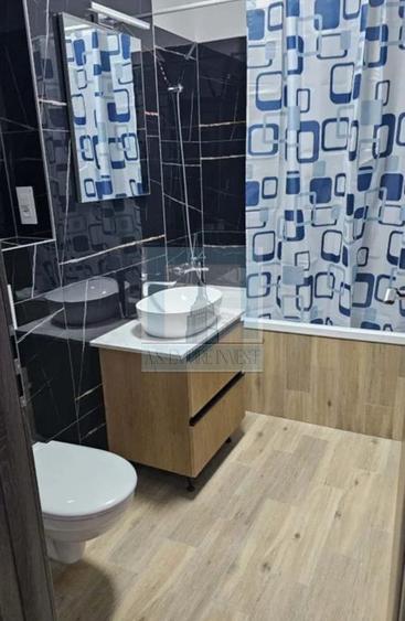Apartament cu 2 camere semidecomandat, mobilat în 13 Decembrie
