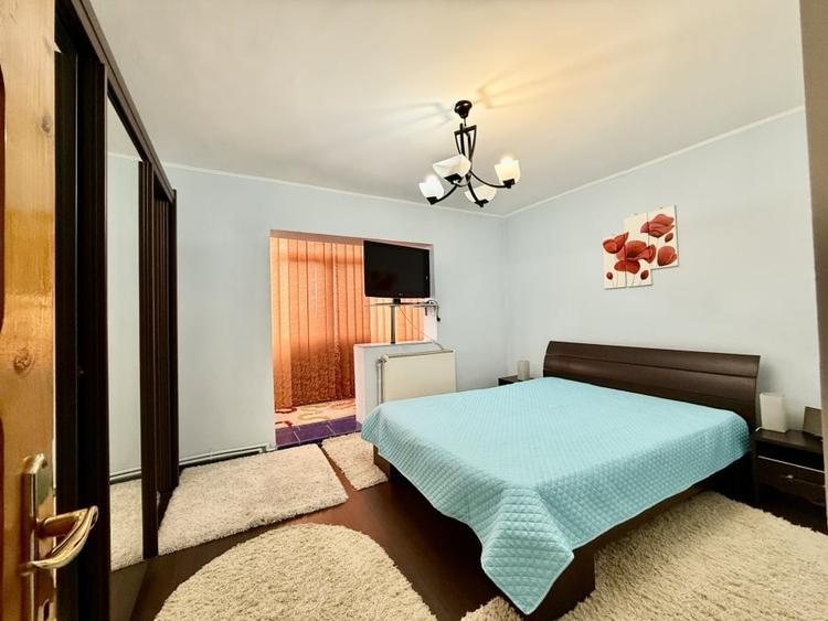 Apartament cu 3 camere decomandat, mobilat în Ovidiu