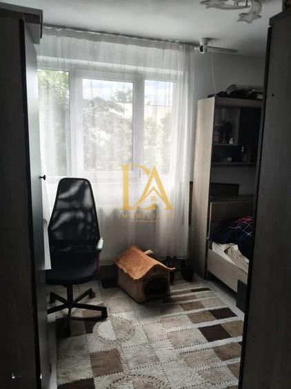 Apartament 3 camere Valea Călugărească 63 mp Etaj 3/10 - 3
