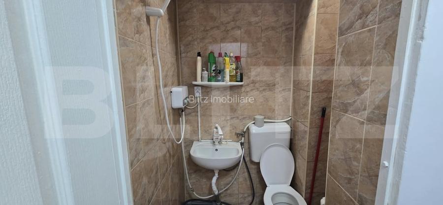 Garosniera de vanzare, 13 mp, zona Soarelui