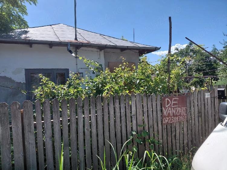 Casă cu 4 camere cu Teren 800 Mp în Central