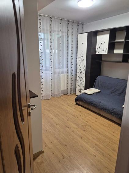 Apartament cu 2 camere decomandat în Cornitoiu