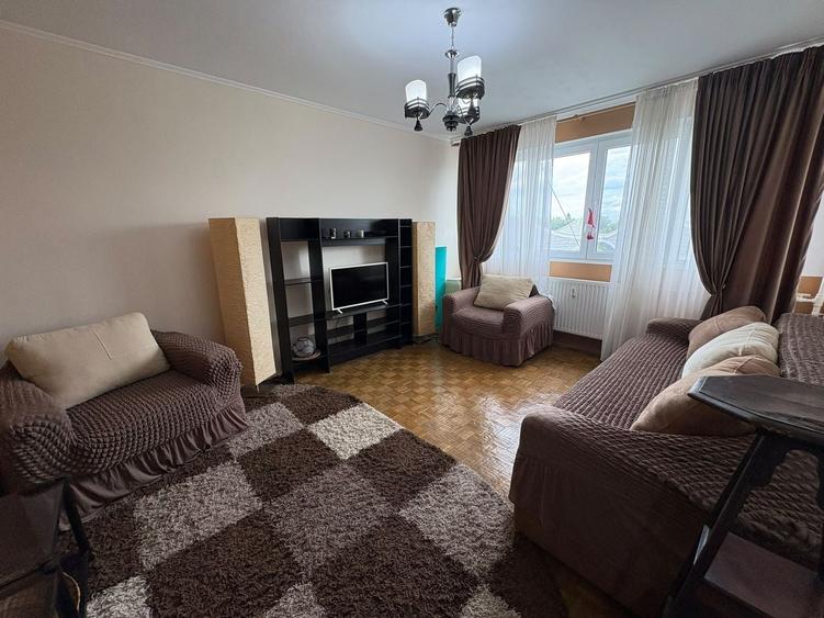 Apartament cu 2 camere decomandat, mobilat în Eroii Revoluției