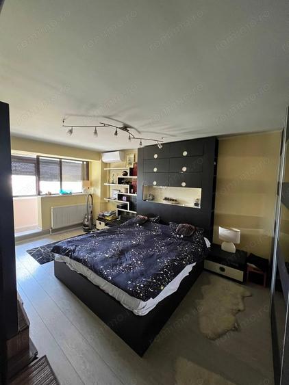 Apartament cu 4 camere decomandat în Mazepa 1