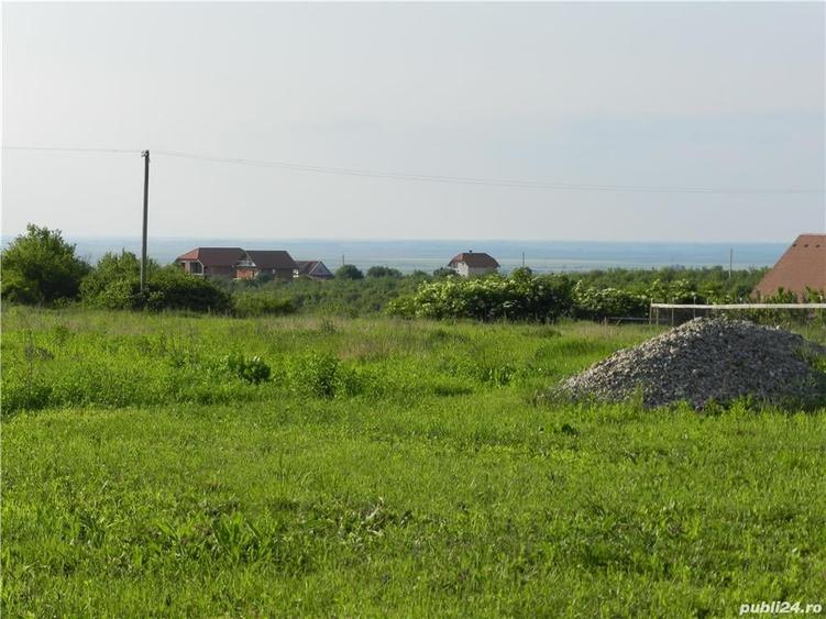 Teren de 2300 mp, în Central