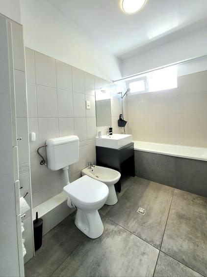 Apartament cu 2 camere decomandat, mobilat în Torontalului