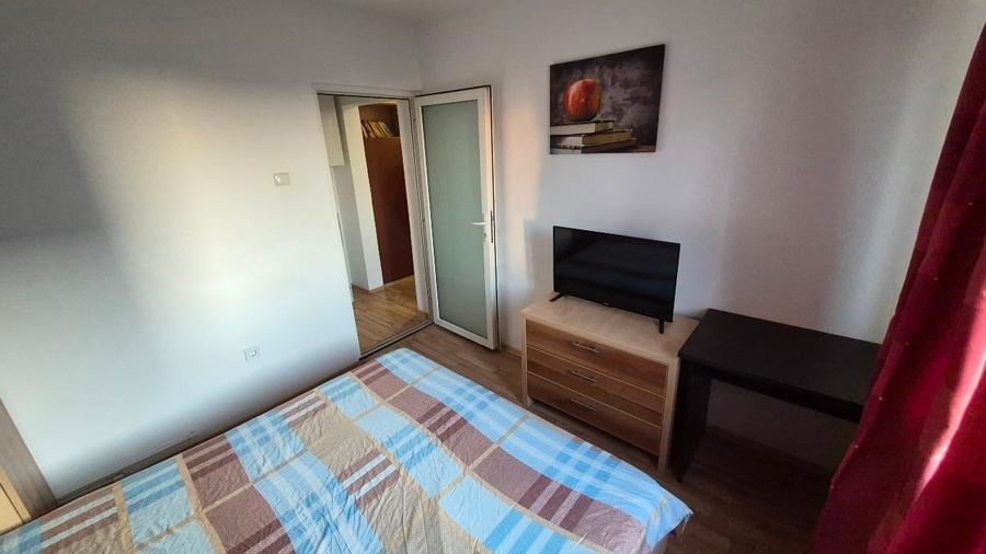 Apartament cu 3 camere semidecomandat, mobilat în Tomis Nord