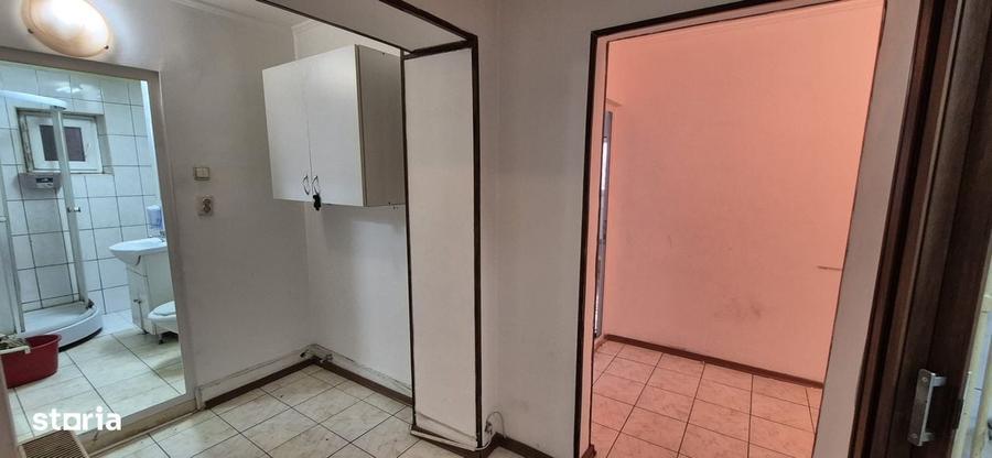 Apartament cu 2 camere decomandat în Buzaului