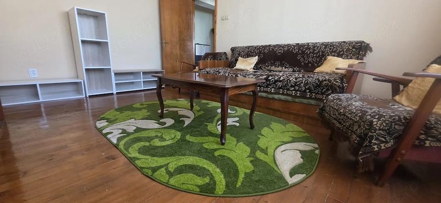 Apartament cu 3 camere decomandat în Ultracentral