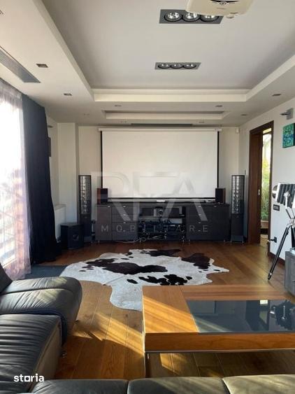 Apartament cu 5 camere în Matei Voievod