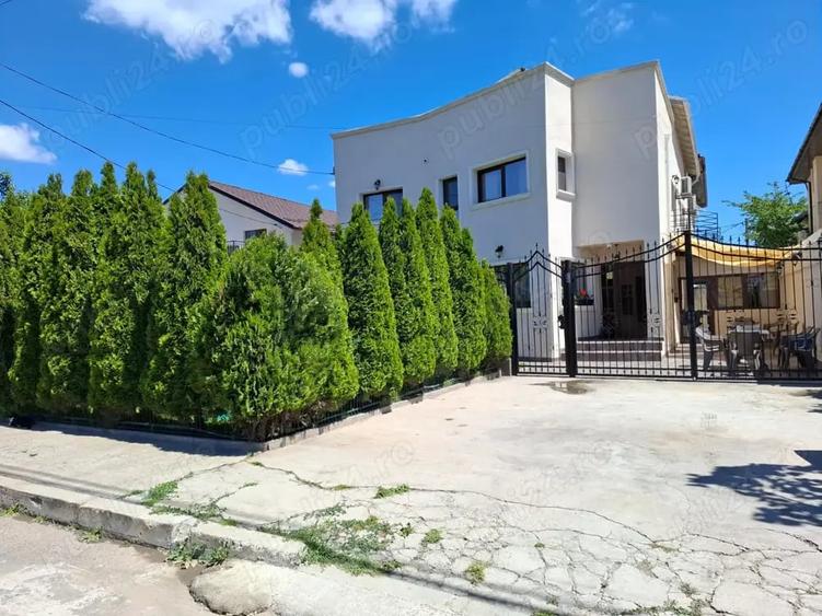 Casă cu 6 camere în Eforie