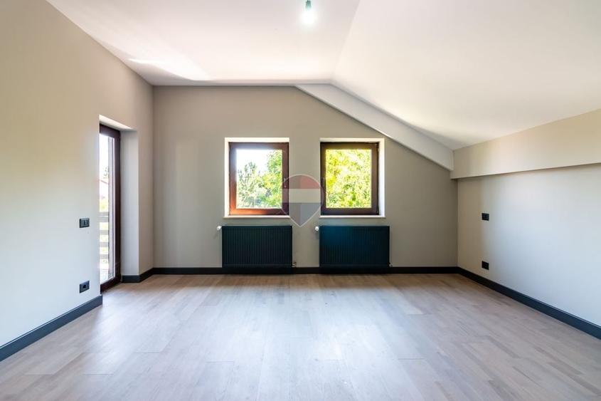 Casă individuală cu 4 camere cu Teren 563 Mp în Corbeanca