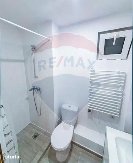 Apartament cu 4 camere, mobilat în Universitate