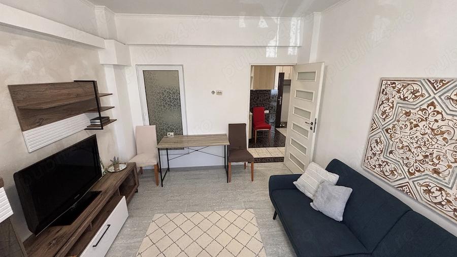 Apartament cu 2 camere decomandat în Central