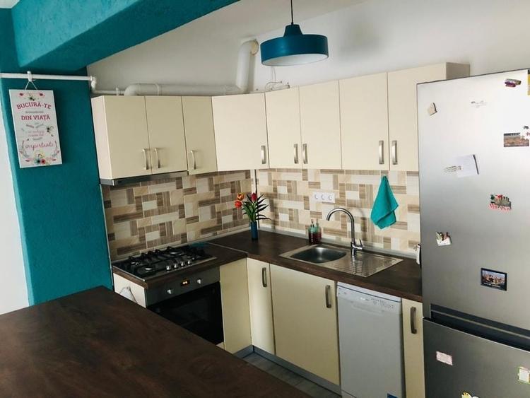 Apartament cu 2 camere decomandat în Costin Georgian