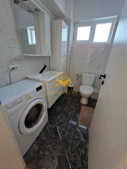 Apartament cu 3 camere semidecomandat, mobilat în Baciu